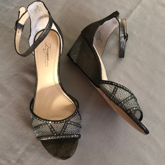 Imagine Vince Camuto “Joan” glamour bling wedges - Picture 2 of 8